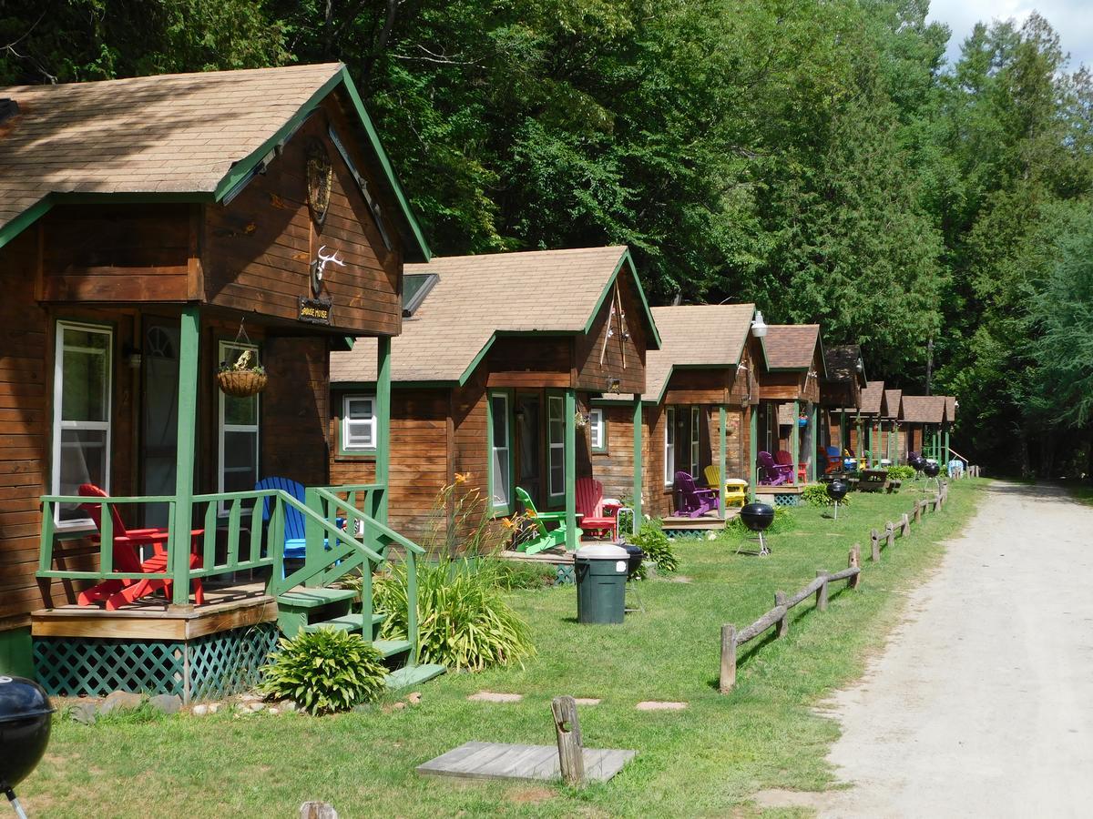 Pine Crest Motel & Cabins Barton Exteriér fotografie